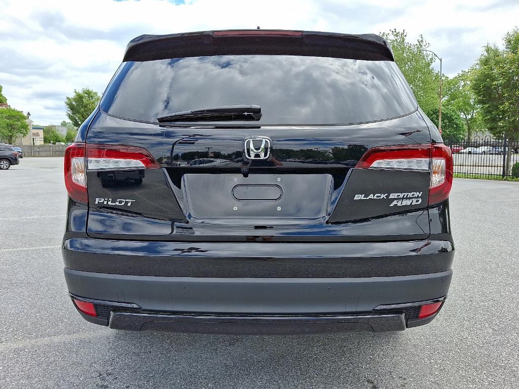 used 2022 Honda Pilot car, priced at $41,995