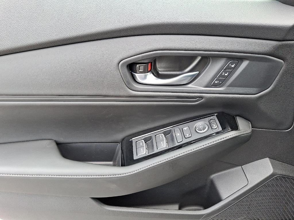 new 2025 Honda Accord Hybrid car, priced at $39,109