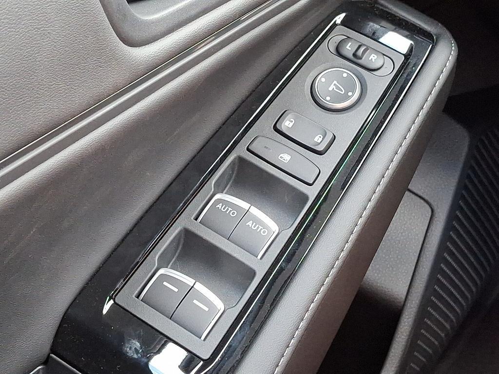 new 2025 Honda Accord Hybrid car, priced at $39,109