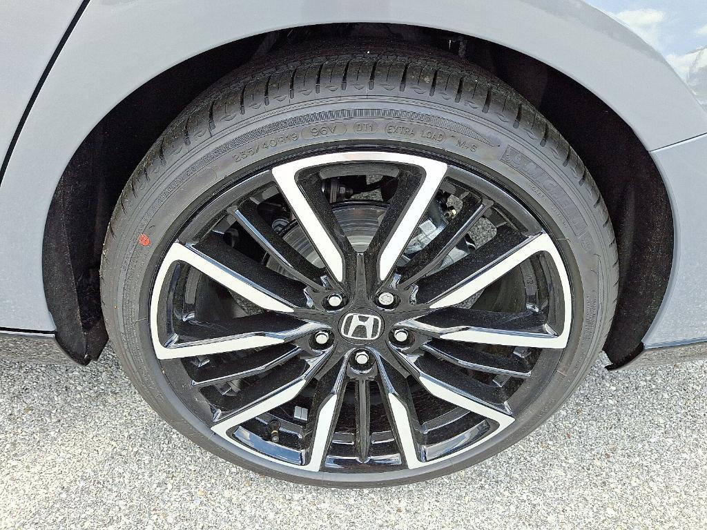 new 2025 Honda Accord Hybrid car, priced at $39,109