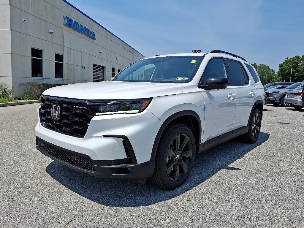 new 2025 Honda Pilot car, priced at $53,038