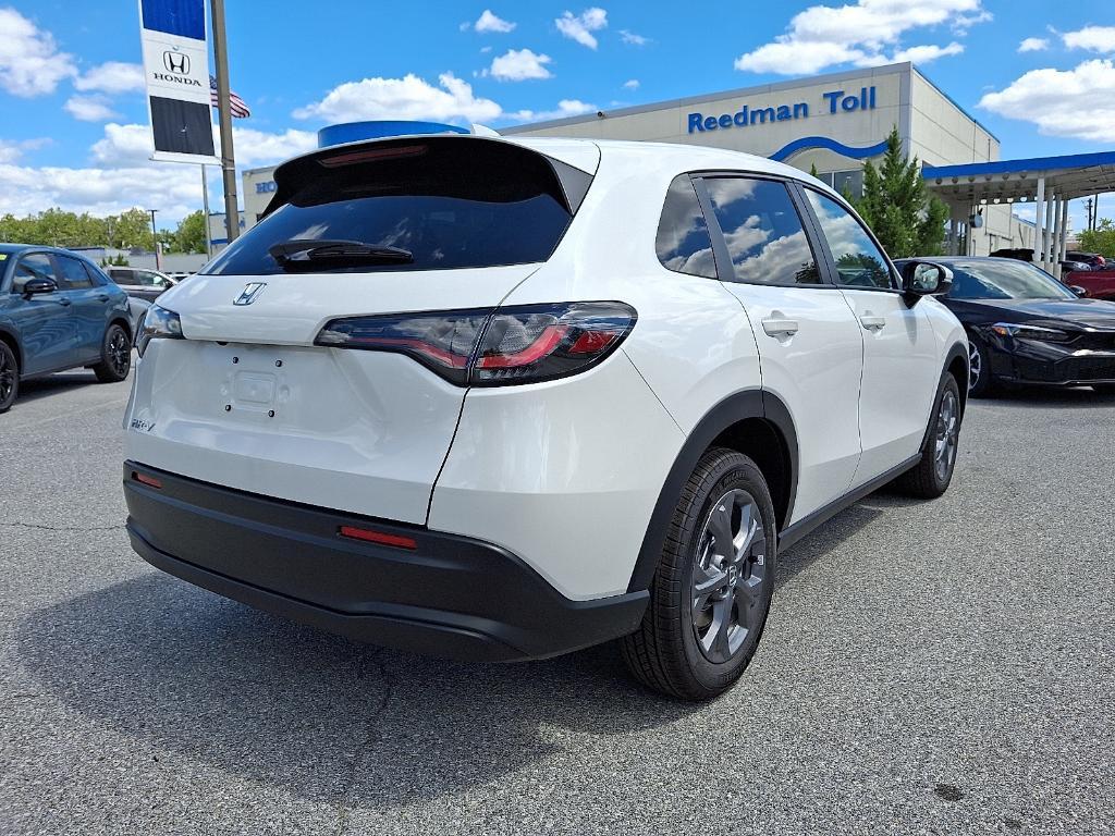 new 2026 Honda HR-V car, priced at $29,422