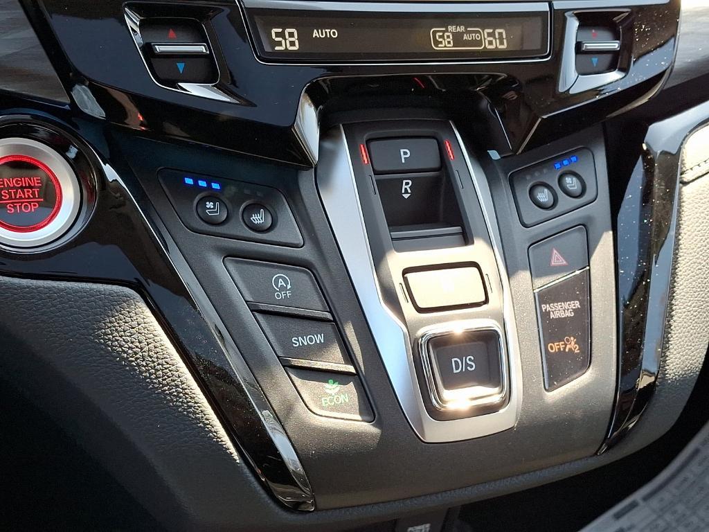 new 2025 Honda Odyssey car, priced at $49,490