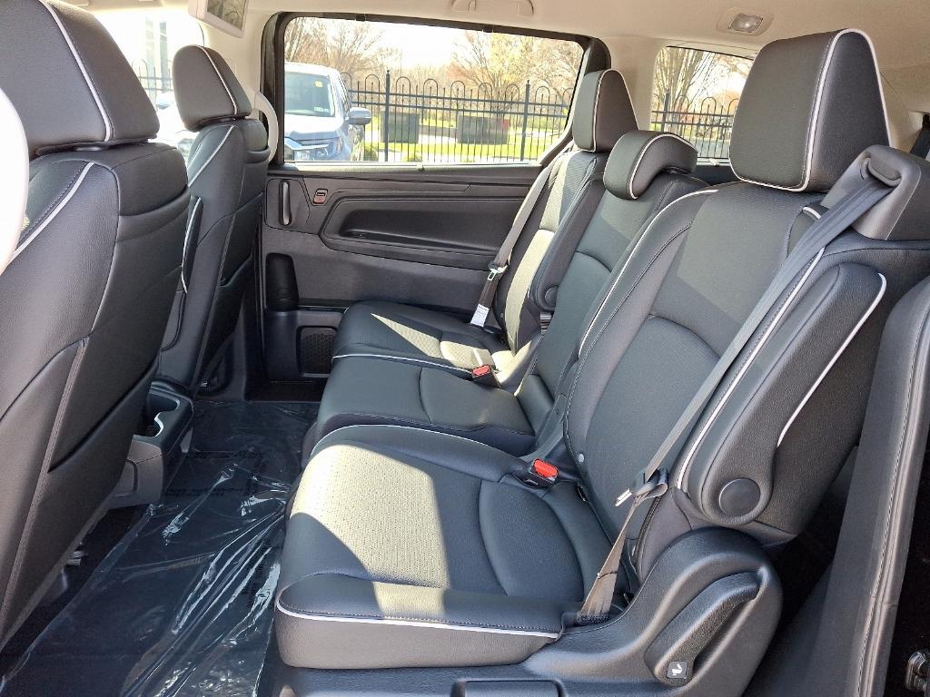 new 2025 Honda Odyssey car, priced at $49,490