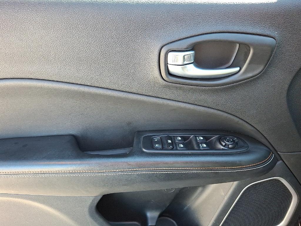 used 2020 Jeep Compass car, priced at $18,995