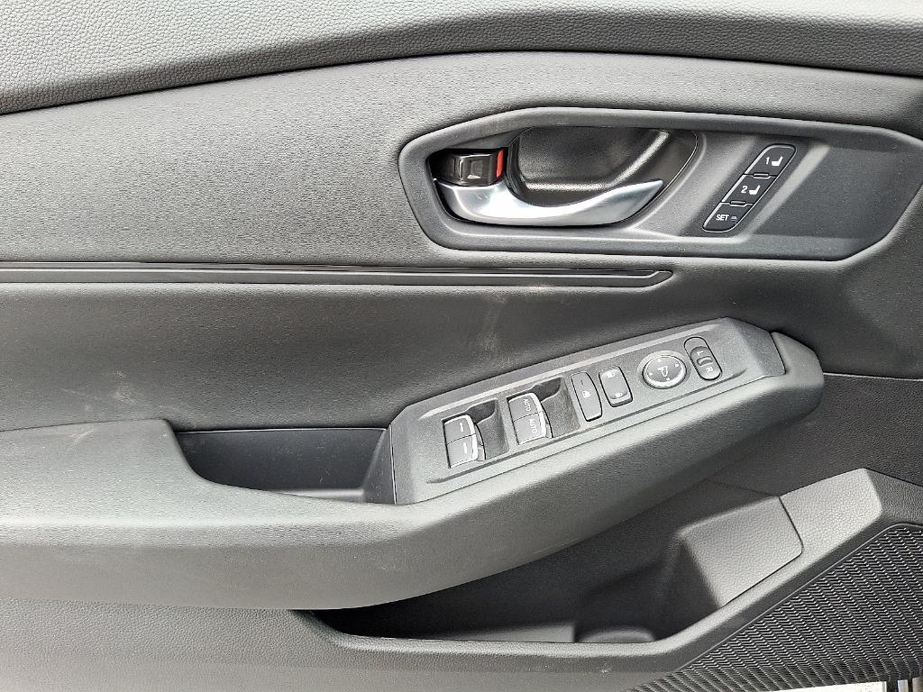 new 2025 Honda Accord Hybrid car, priced at $35,330