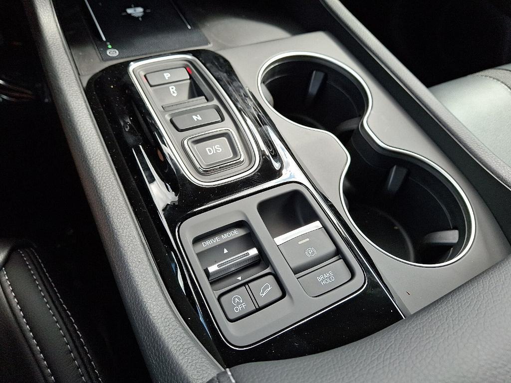 new 2025 Honda Pilot car, priced at $45,752
