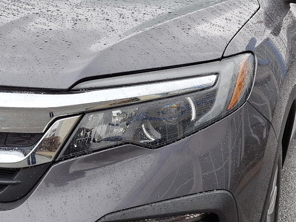 used 2021 Honda Pilot car, priced at $25,995