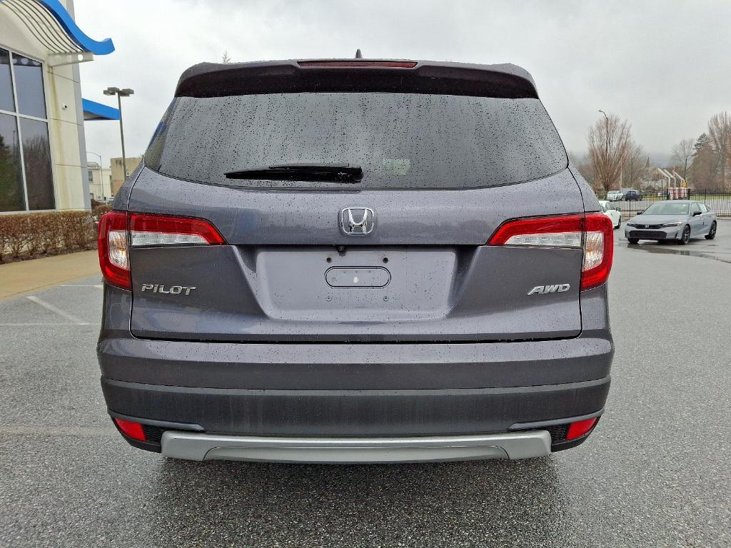 used 2021 Honda Pilot car, priced at $25,995