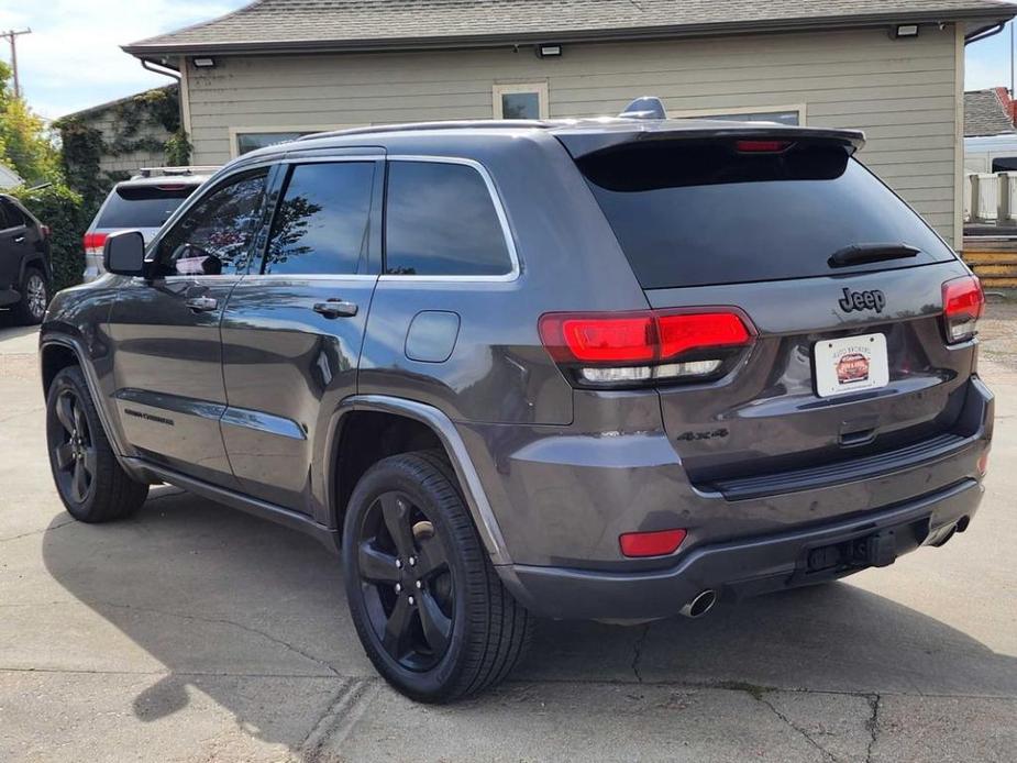 used 2015 Jeep Grand Cherokee car, priced at $14,000