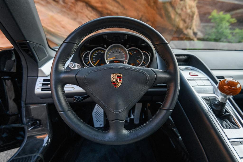 used 2005 Porsche Carrera GT car