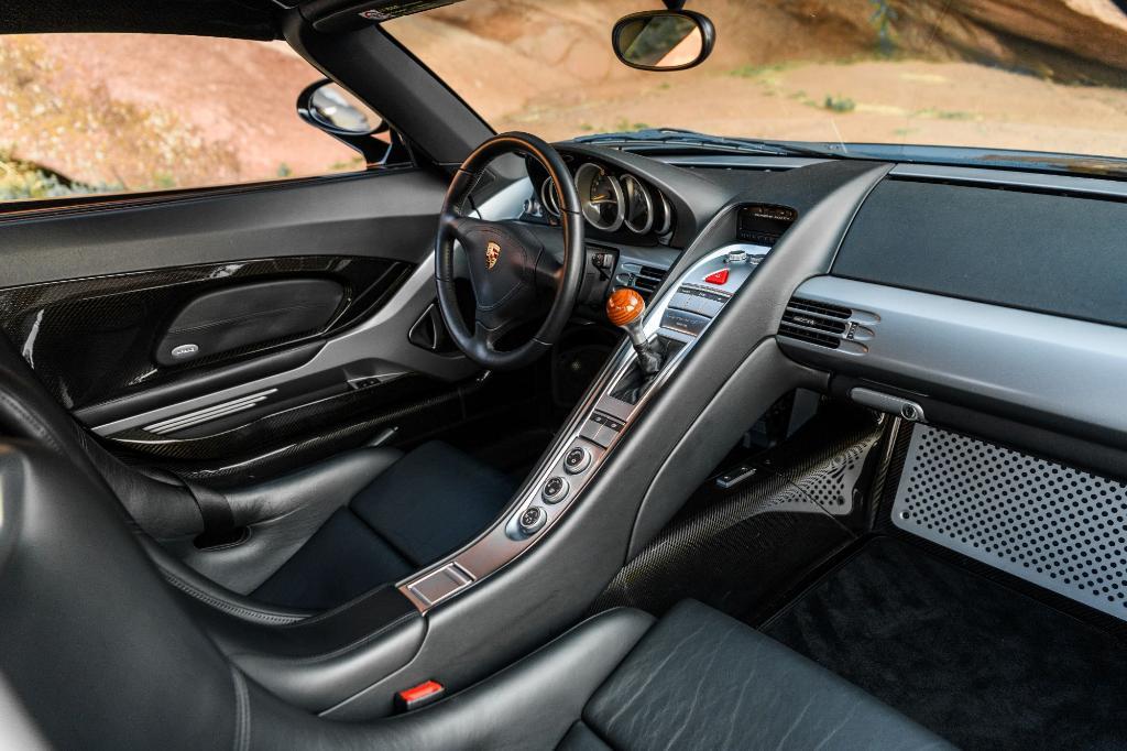 used 2005 Porsche Carrera GT car