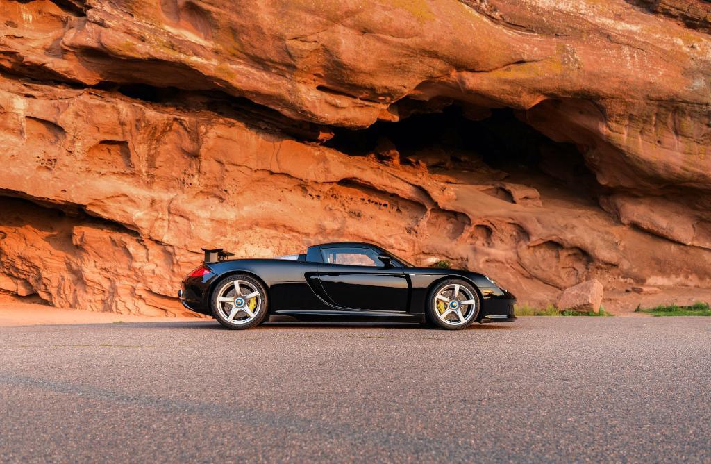 used 2005 Porsche Carrera GT car