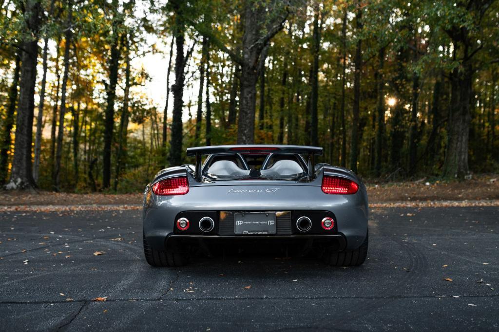 used 2004 Porsche Carrera GT car