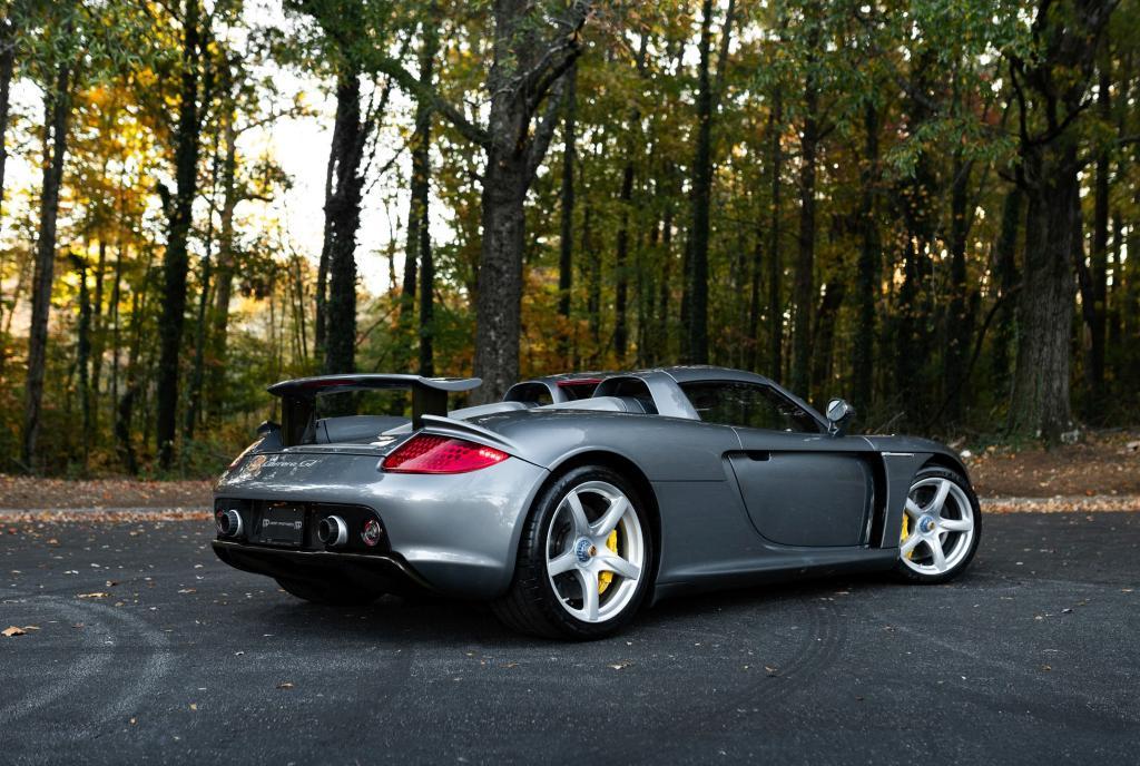 used 2004 Porsche Carrera GT car