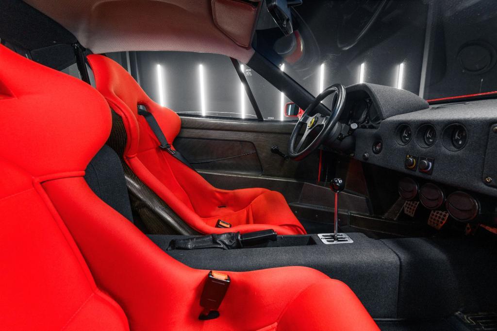 used 1992 Ferrari F40 car, priced at $3,250,990