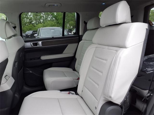 new 2025 Hyundai Santa Fe car, priced at $47,094