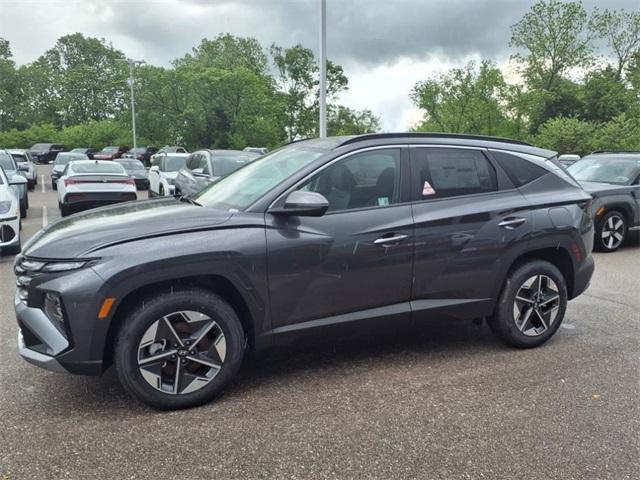 new 2025 Hyundai TUCSON Hybrid car, priced at $36,454