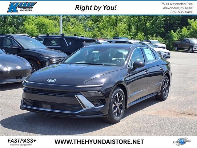 new 2025 Hyundai Sonata car, priced at $27,979