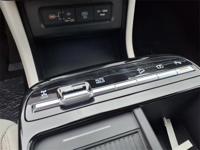 new 2025 Hyundai TUCSON Hybrid car, priced at $42,075