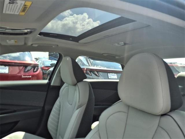 new 2025 Hyundai Elantra car, priced at $26,626