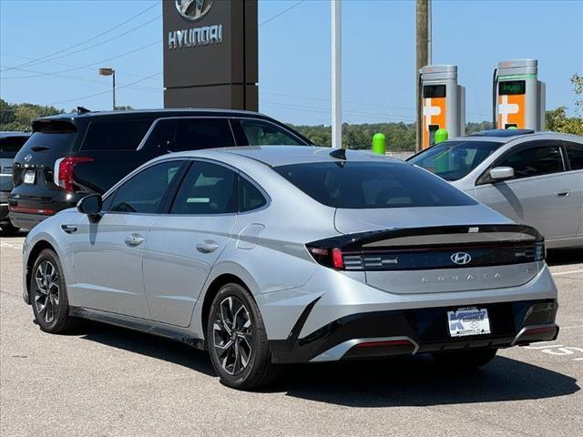 new 2024 Hyundai Sonata car, priced at $28,598