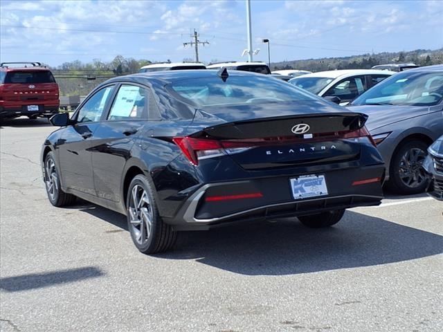 new 2025 Hyundai Elantra car, priced at $23,014