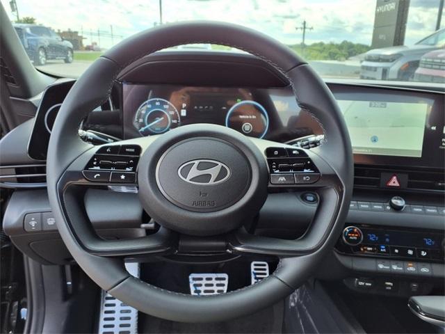 new 2025 Hyundai ELANTRA HEV car, priced at $25,958
