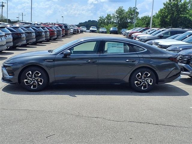 new 2025 Hyundai Sonata car, priced at $29,712