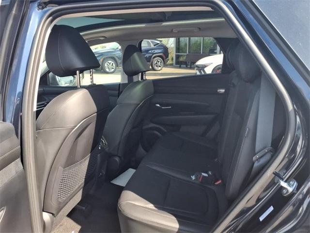 new 2025 Hyundai TUCSON Hybrid car, priced at $36,420
