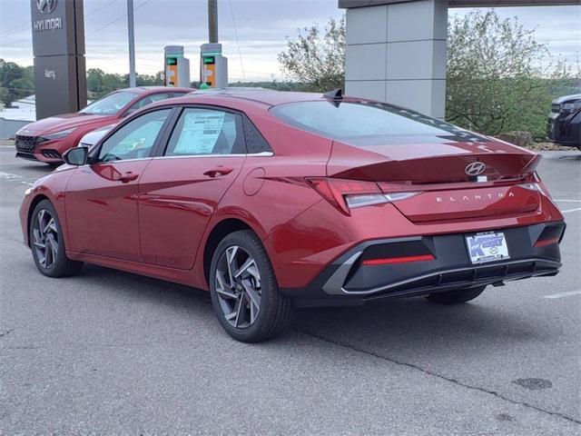 new 2025 Hyundai Elantra car, priced at $25,367