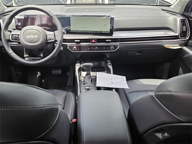 new 2025 Kia Sorento car, priced at $38,795