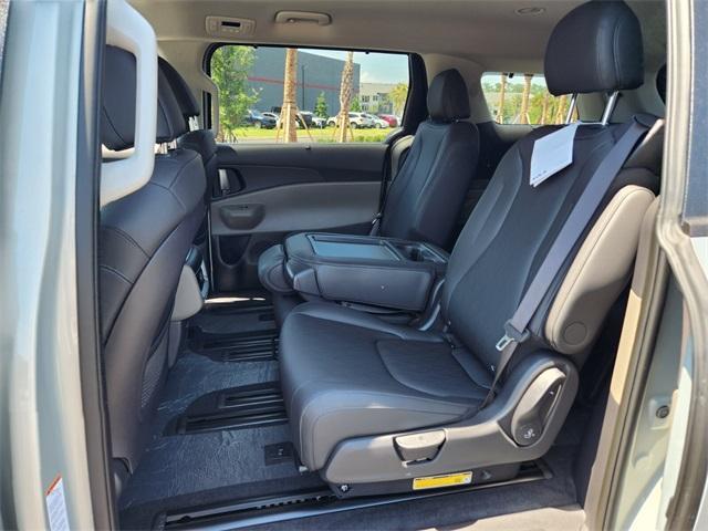 new 2025 Kia Carnival car, priced at $43,335