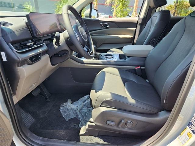 new 2025 Kia Carnival car, priced at $43,335