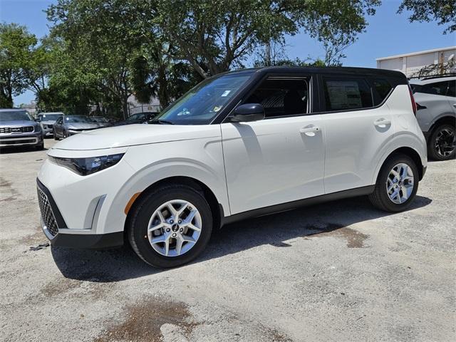 new 2025 Kia Soul car, priced at $24,905