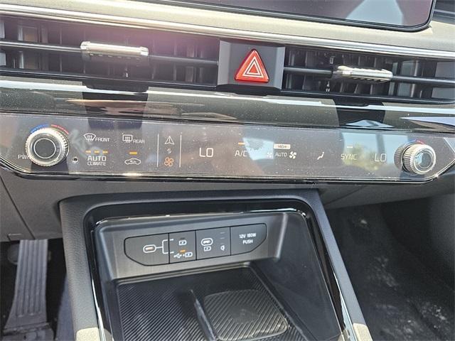new 2025 Kia K5 car, priced at $30,930