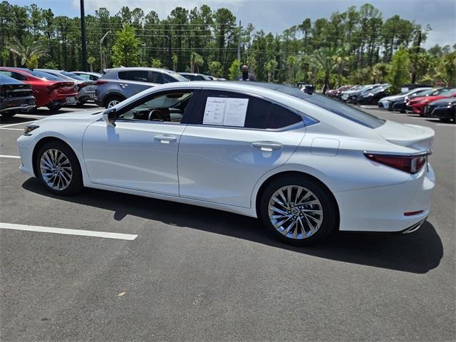 used 2024 Lexus ES 350 car, priced at $45,591
