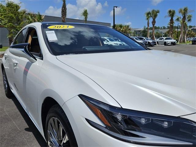 used 2024 Lexus ES 350 car, priced at $45,591