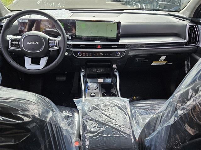 new 2025 Kia Sorento Hybrid car, priced at $41,670