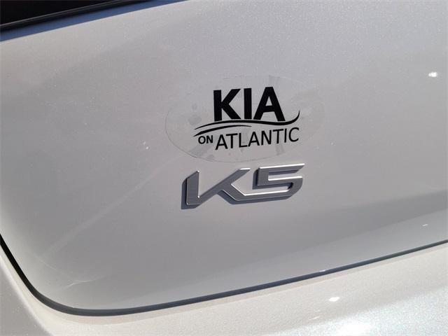 new 2025 Kia K5 car, priced at $29,610