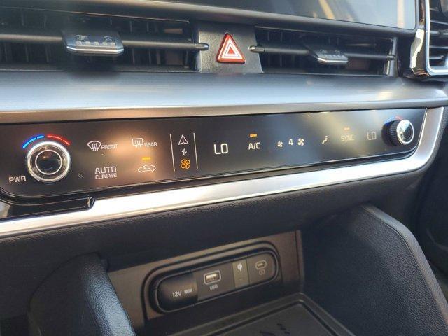 new 2025 Kia Sportage car, priced at $29,948