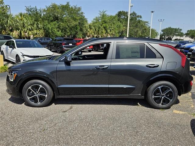 new 2025 Kia Niro car, priced at $34,560