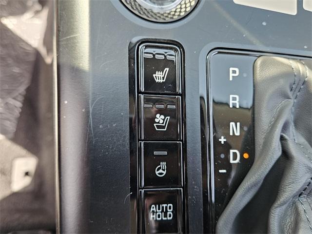 new 2025 Kia Niro car, priced at $34,560
