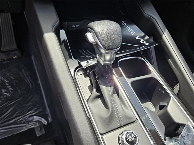 new 2025 Kia Telluride car, priced at $38,090