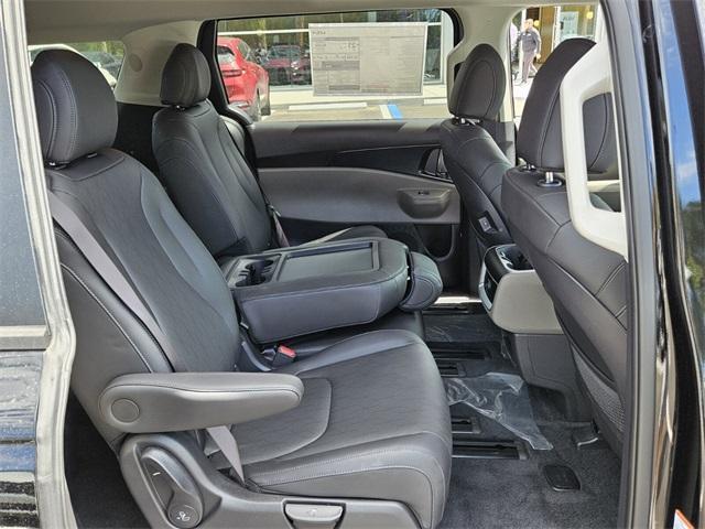 new 2025 Kia Carnival car, priced at $41,495