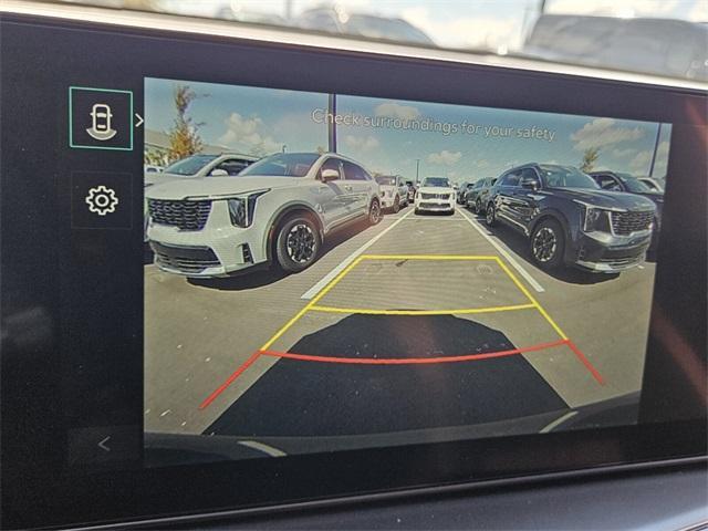 new 2025 Kia Sorento Hybrid car, priced at $40,721