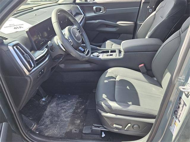 new 2025 Kia Sorento Hybrid car, priced at $40,721