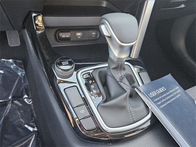 new 2025 Kia Seltos car, priced at $27,640