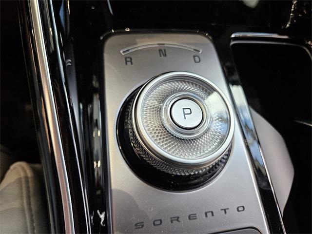 new 2025 Kia Sorento Hybrid car, priced at $48,365
