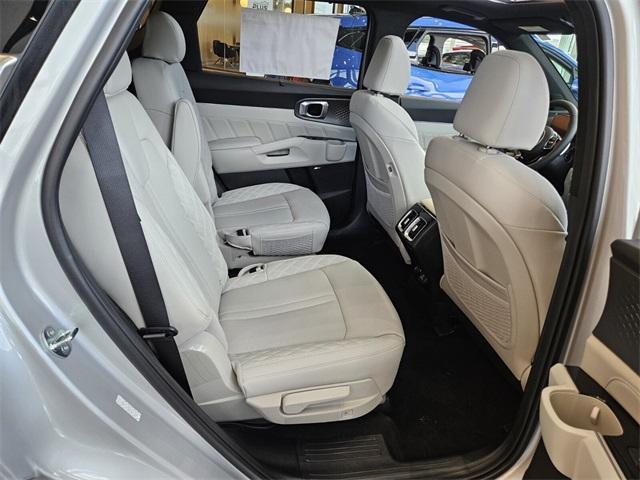 new 2025 Kia Sorento Hybrid car, priced at $48,365